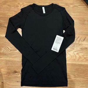 Lululemon NWT rest less pullover black size 8